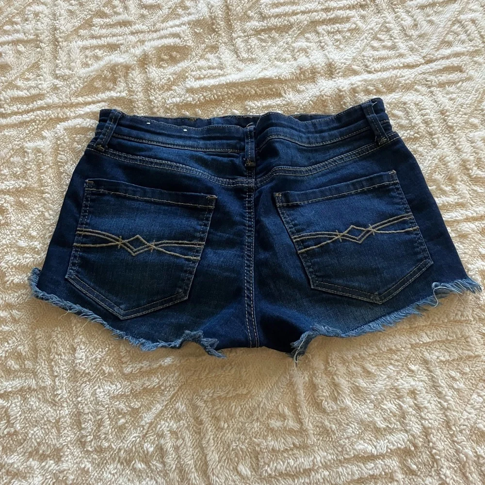 3/$25 - Dark wash shorts - Picture 2 of 5